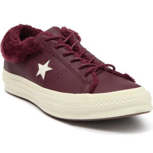 New Converse one star ox 162602C Men's Sz 3 Woman's 5
Burgundy Fur Street warmer